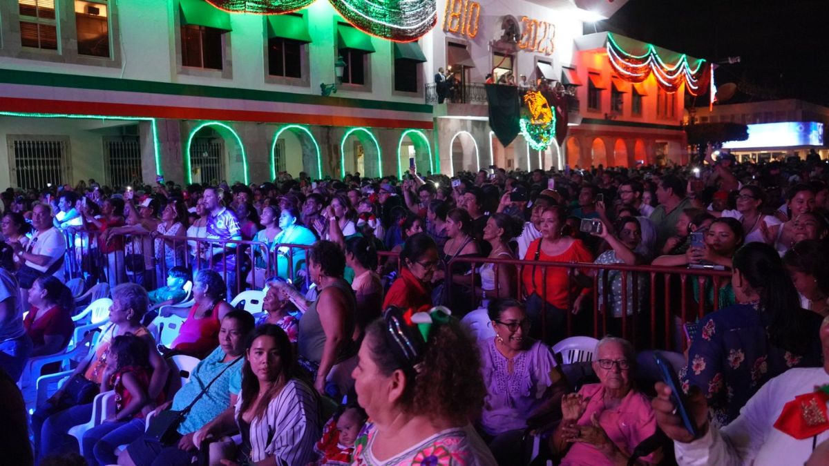 Viva M Xico As Celebraron En Mazatl N Por A Os Del Grito De