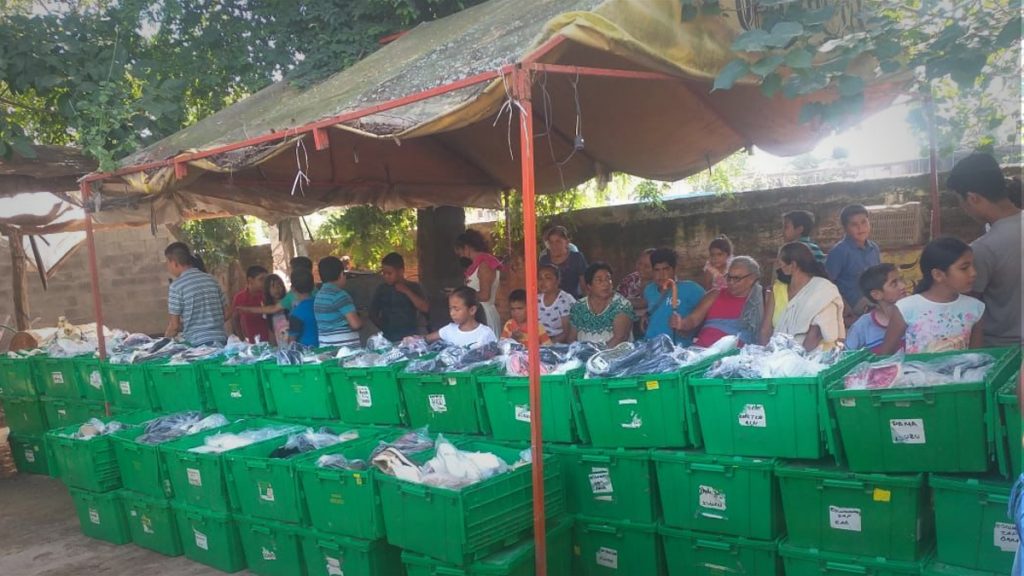 El Banco de ropa y enseres de Sinaloa se mantiene abierto durante todo el año, para recibir donativos que sirvan a comunidades que lo necesiten, en esta ocasión, afectados por fenómenos naturales

