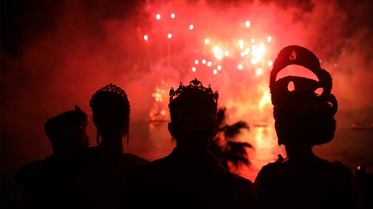 C crew. Protesters silhouette.