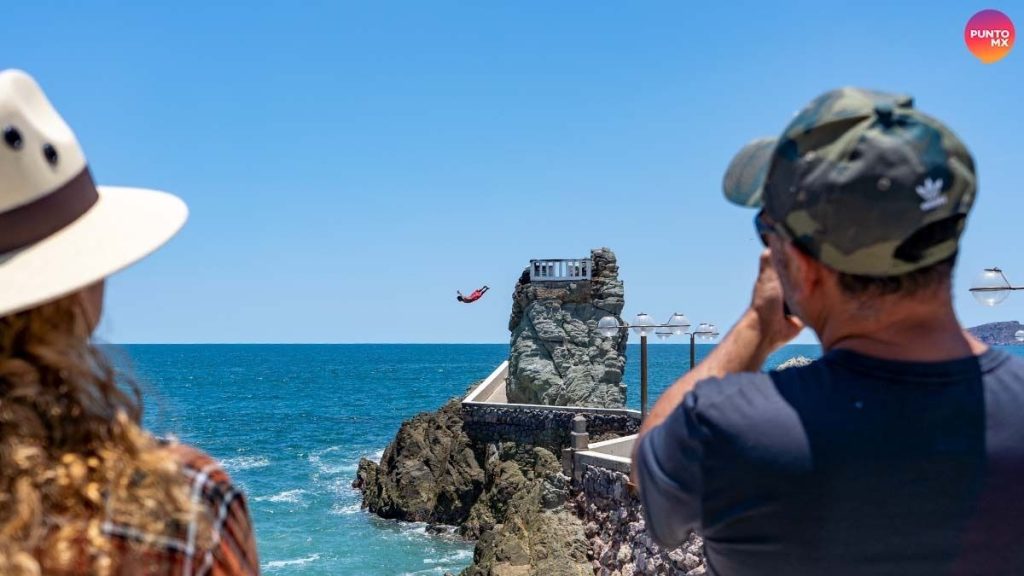 EL CLAVADISTA MAZATLÁN