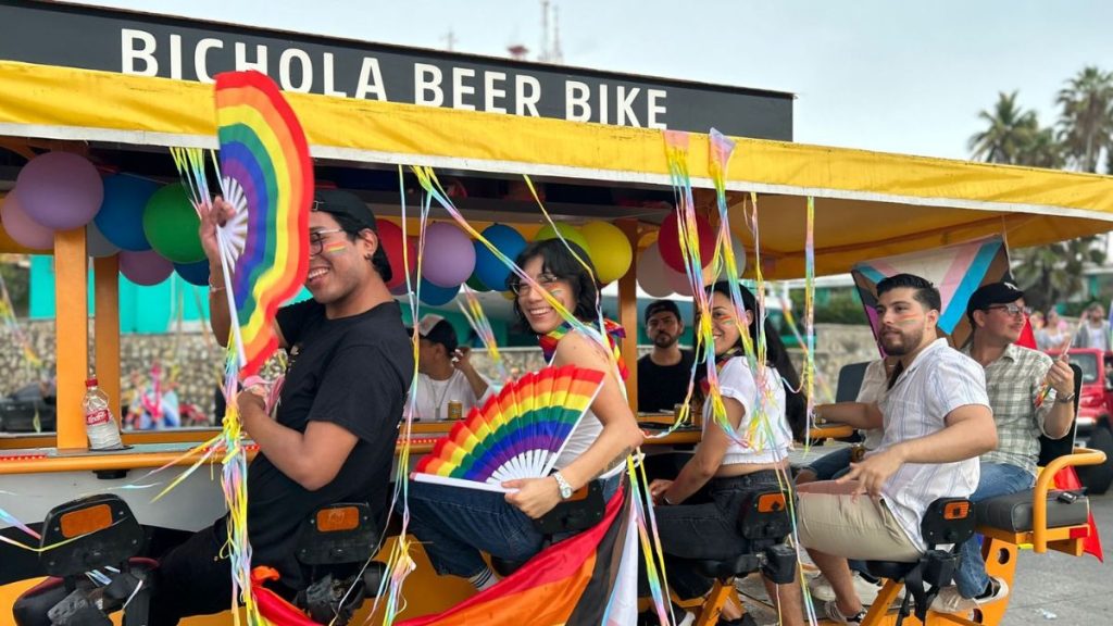 BICHOLA EN LA MARCHA LGBTIQA+