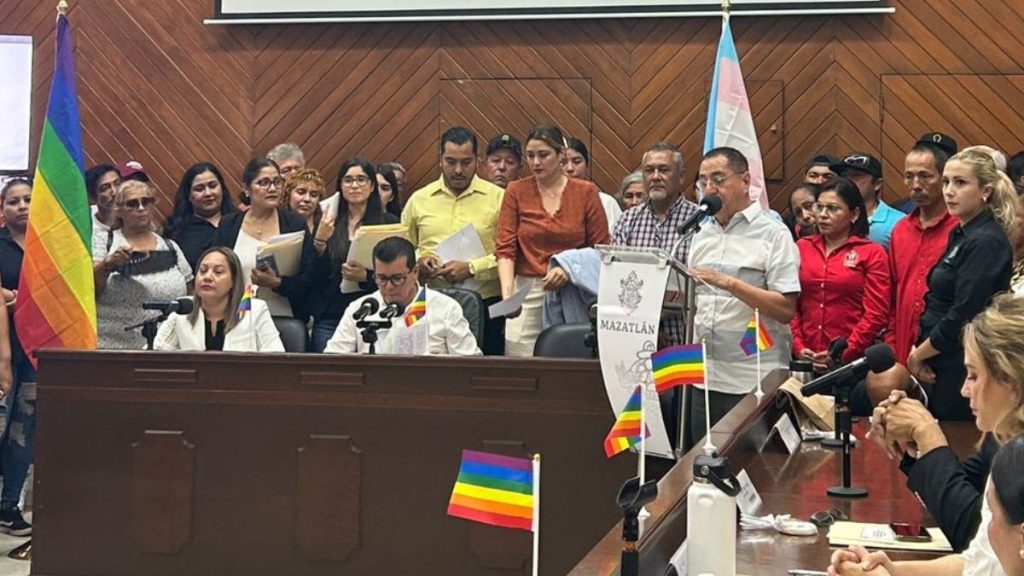 PIONEROS MARCHA LGBTIQA+