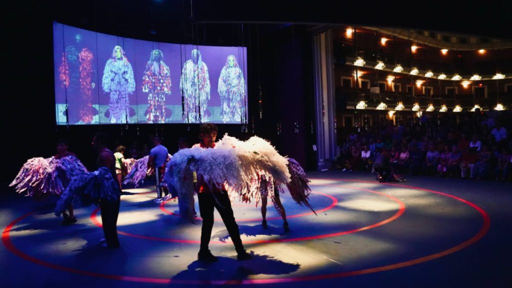 DANZNTES DEL ALBA ESCENA