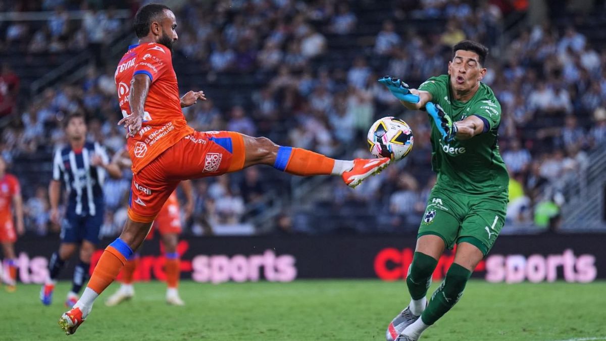 MAZATLÁN FC MONTERREY