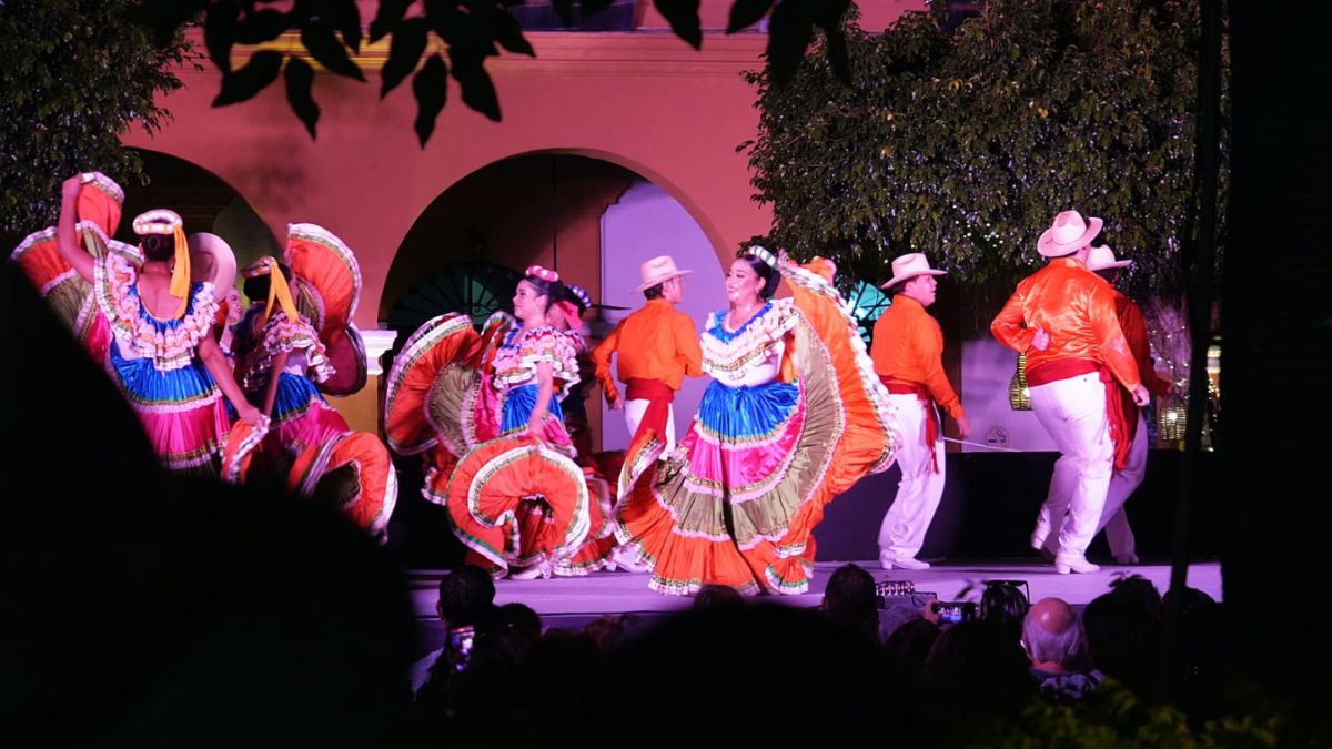 BALLET FOLCLÓRICO DE CULTURA