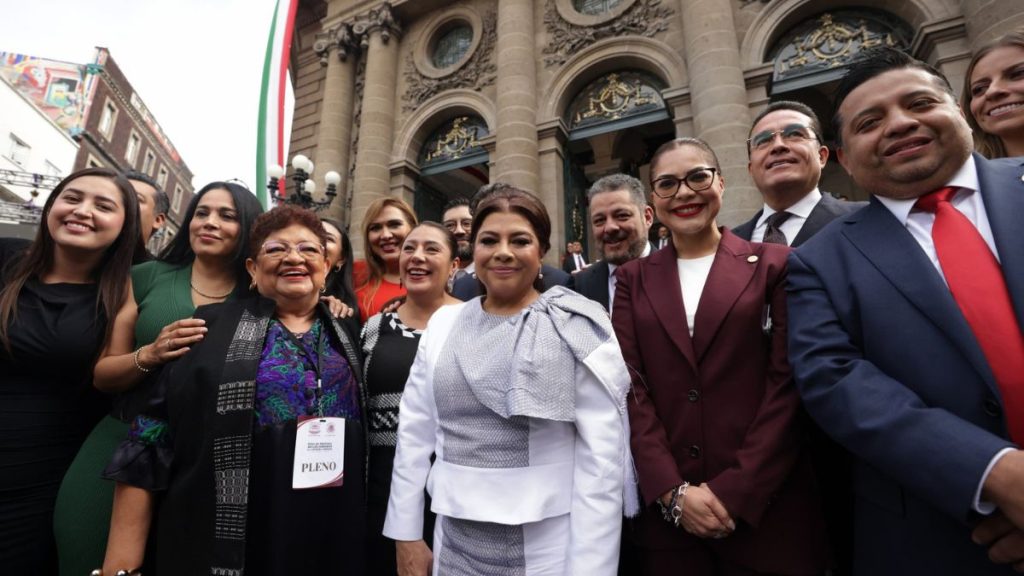 CLARA BRUGADA RINDE PROTESTA