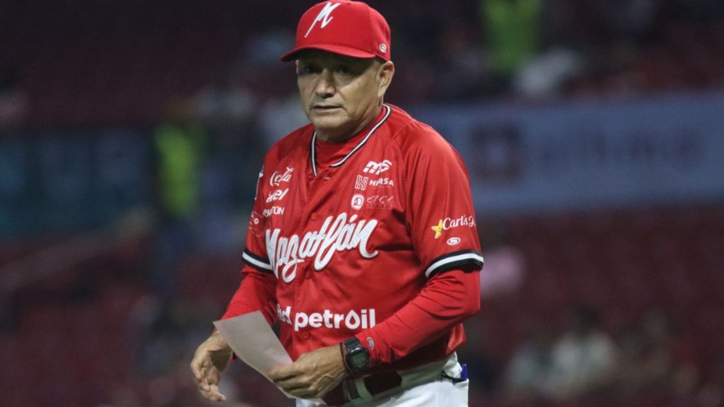 VENADOS EMPAREJA SERIE TOMATEROS