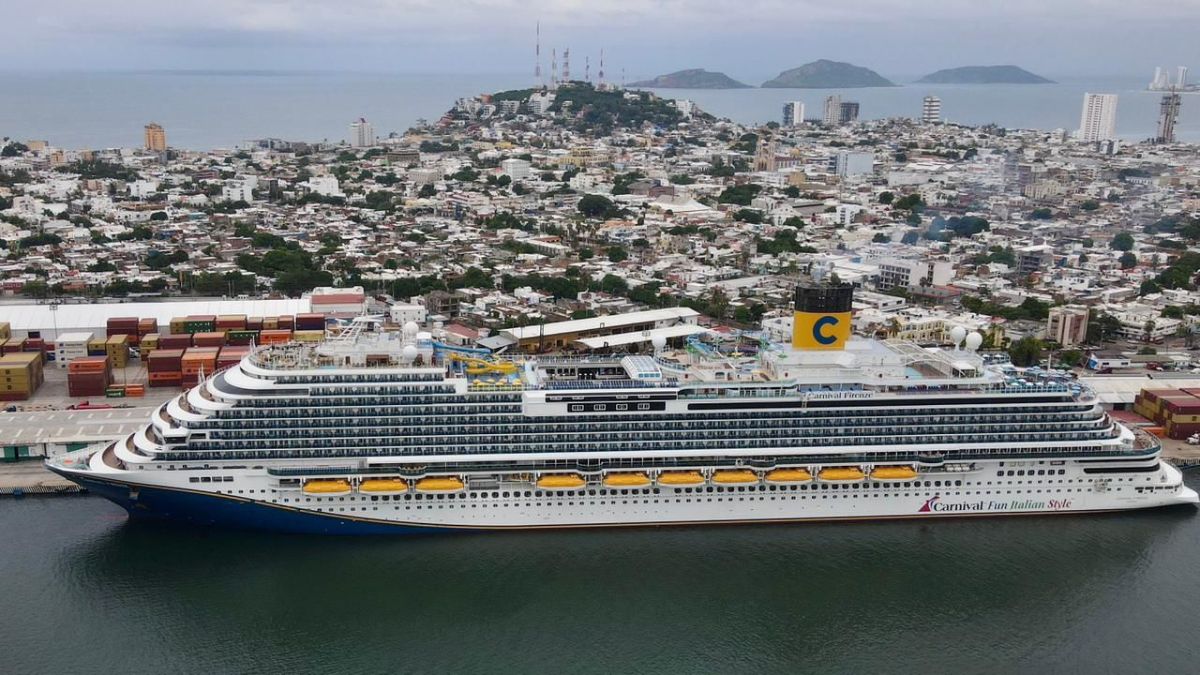 CRUCEROS MANTENDRÁN FLOTE MAZATLÁN