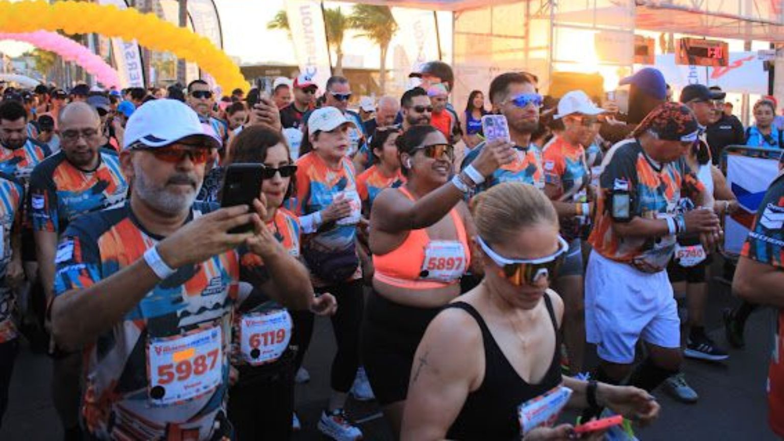 MAZATLÁN CIERRA FUERTE DEMANDA