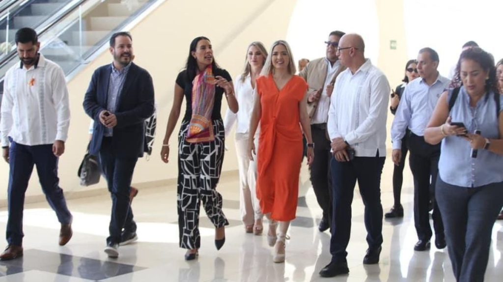 VISITA SECRETARIA TURISMO MAZATLÁN