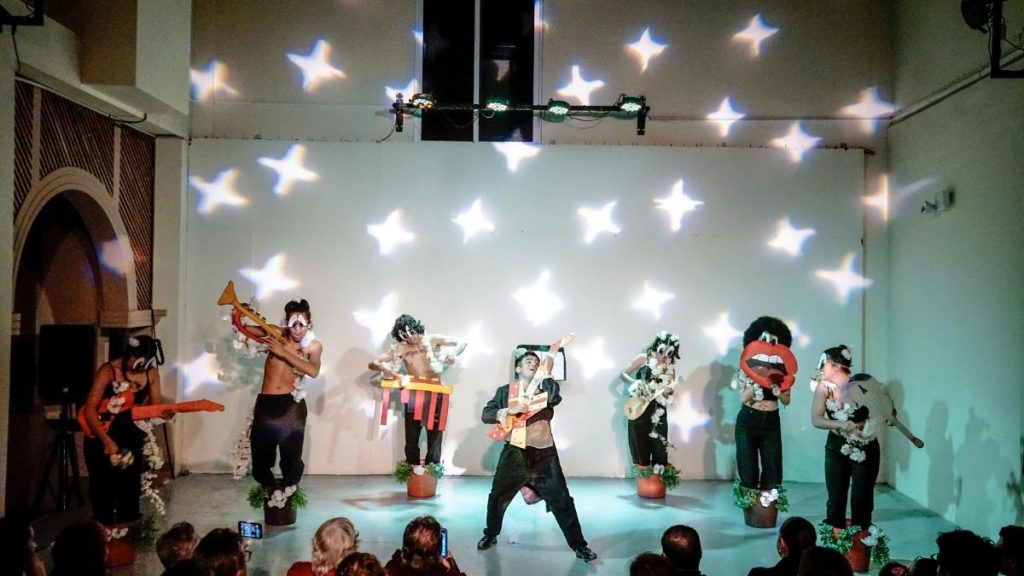 BANQUETE ARTÍSTICO MARÍA LAURA