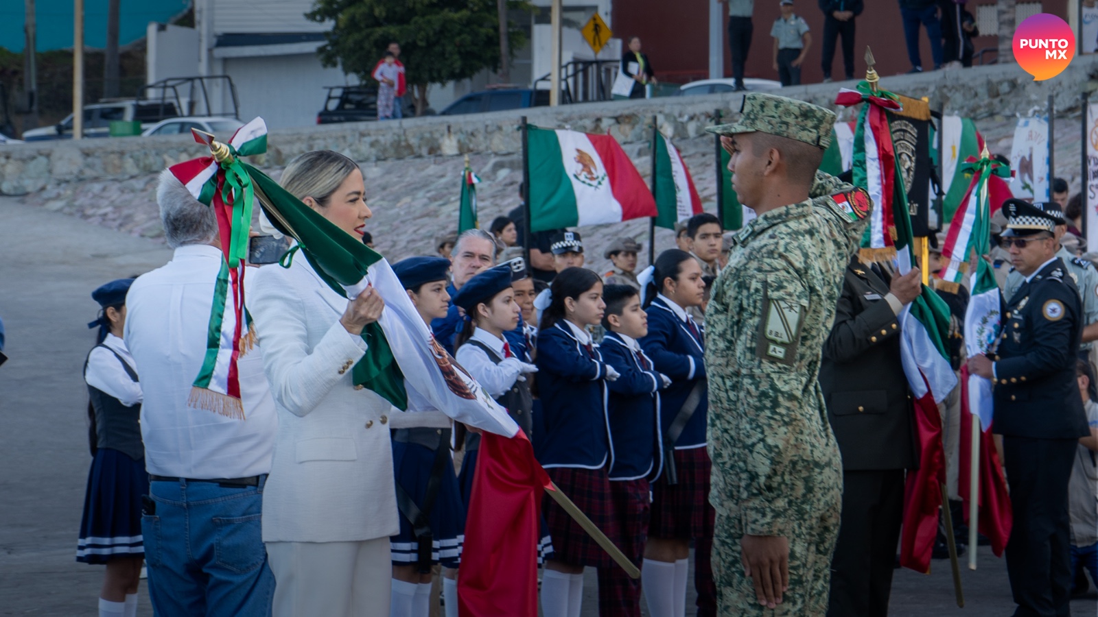 DÍA DE BANDERA MAZATLÁN