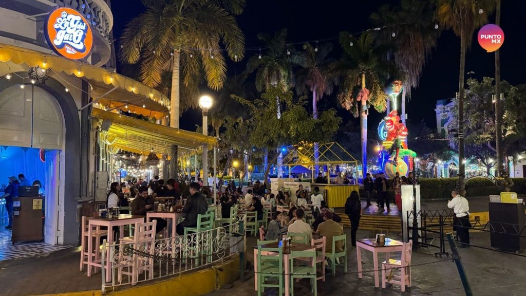 PRIMERA NOCHE CARNAVAL MAZATLÁN