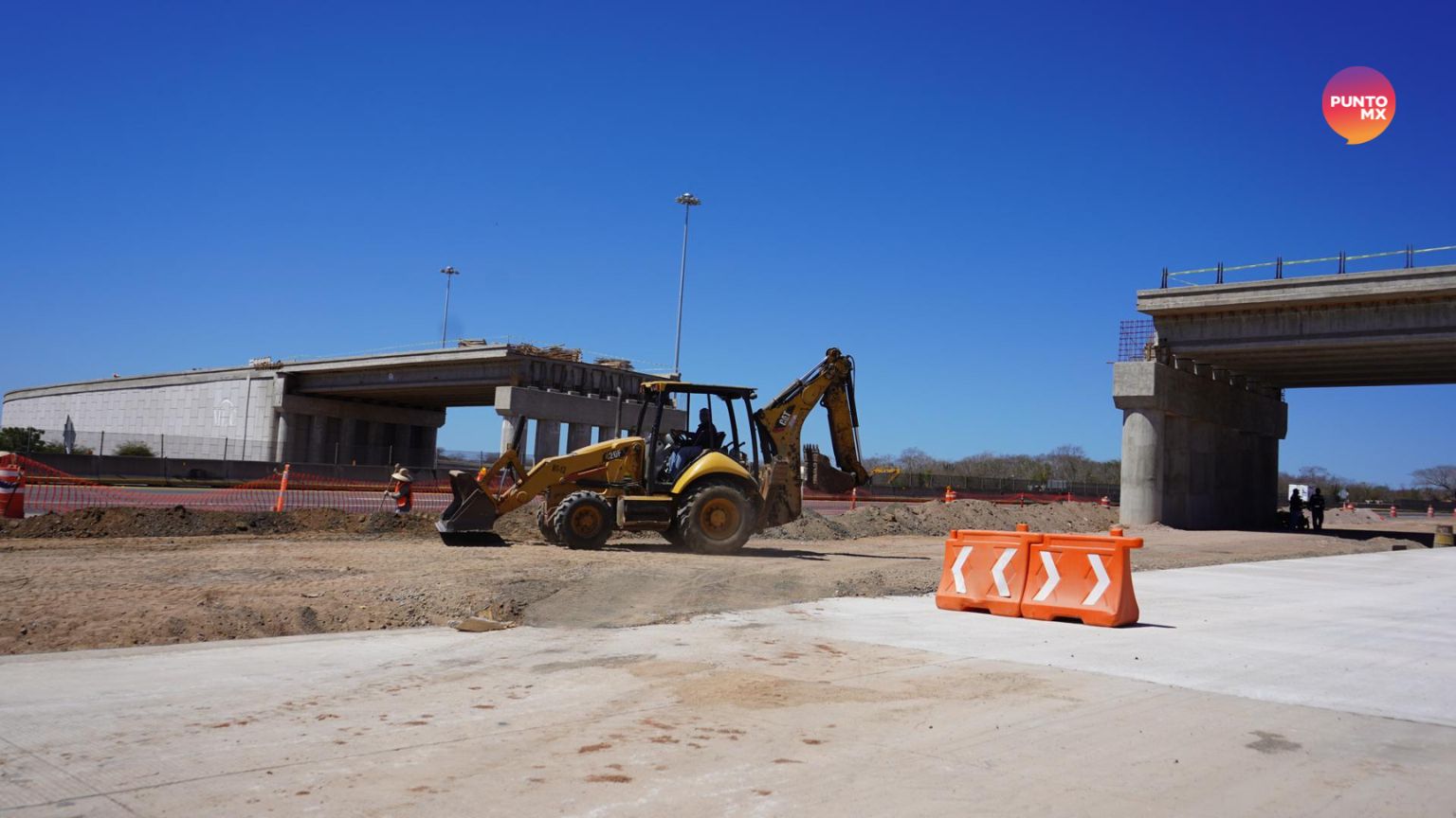 AVANZAN OBRAS MLC ARHE