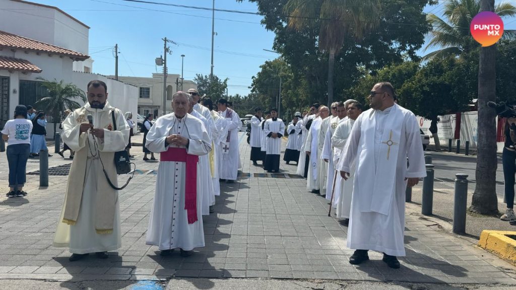 PEREGRINACIÓN POR LA PAZ