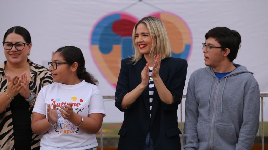 MAZATLÁN DE COLORES AUTISMO
