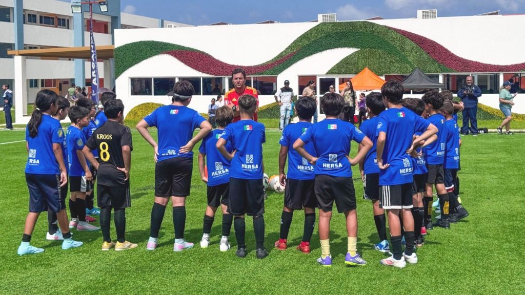 Campamento Internacional de Futbol