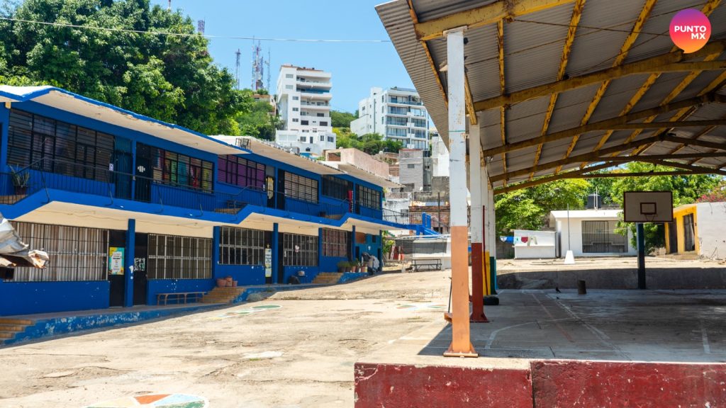 ESCUELAS LISTAS REGRESO CLASES