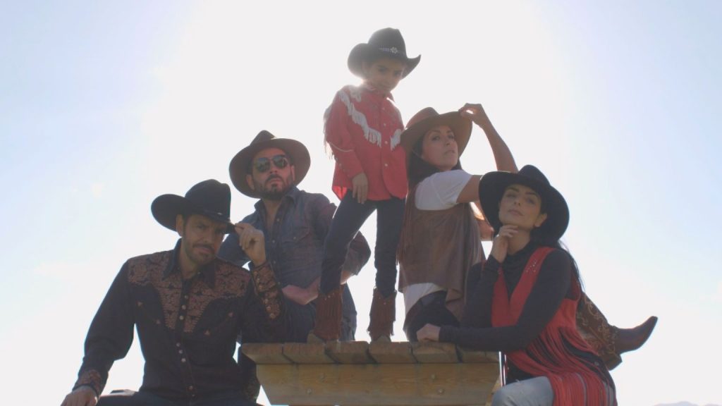 De Viaje con los Derbez