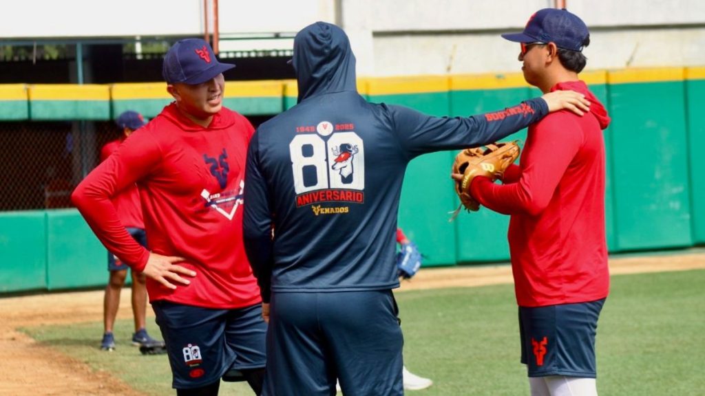 BRAZOS MAZATLECOS CON VENADOS