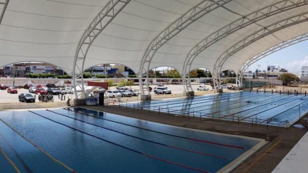 ESCUELA DE CLAVADOS EN MAZATLÁN