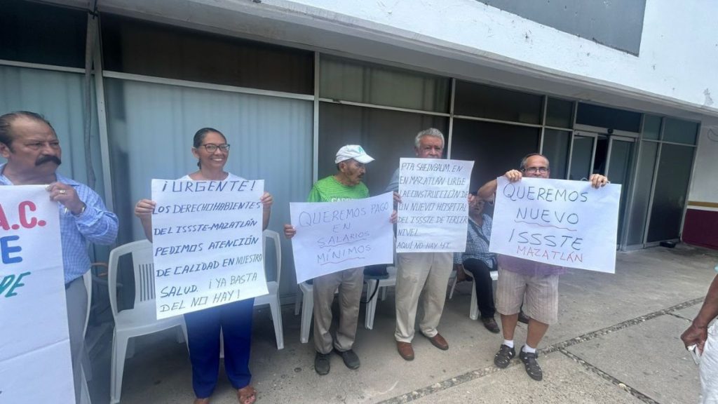 PROTESTAN DERECHOHABIENTES ISSSTE MAZATLÁN