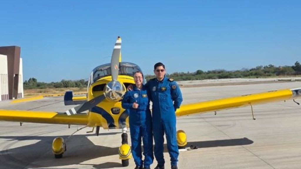 MARIEL SÁNCHEZ INSTRUCTORA VUELO