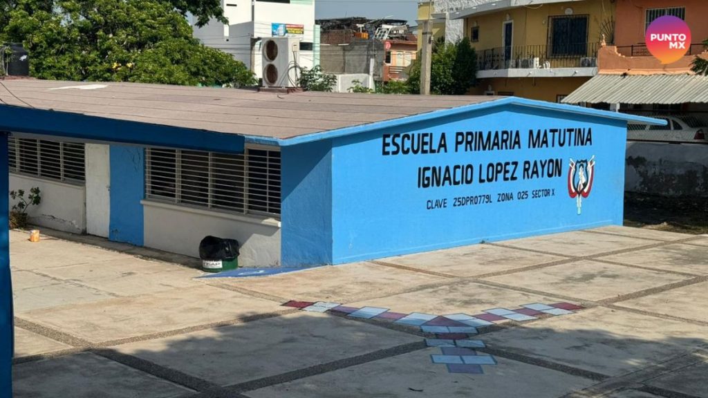 TECHUMBRE GRADAS LÓPEZ RAYÓN