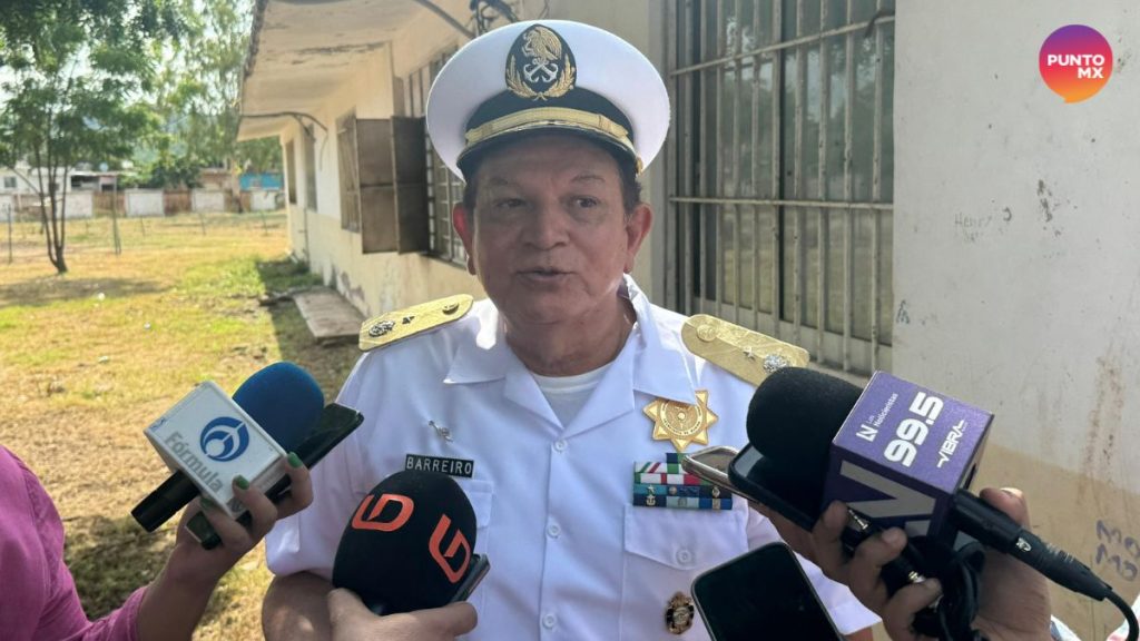 HURACÁN PRISCILA BARCOS CAMARONEROS