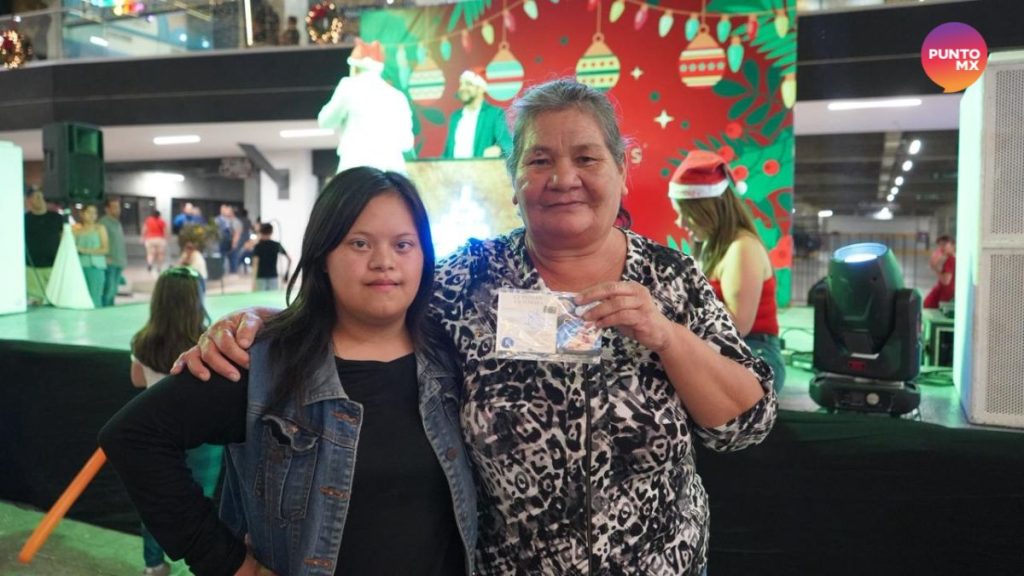 ISLA TRES ENCENDIDO ÁRBOL