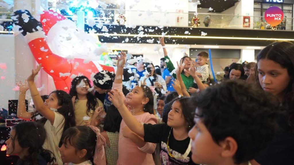 ISLA TRES ENCENDIDO ÁRBOL