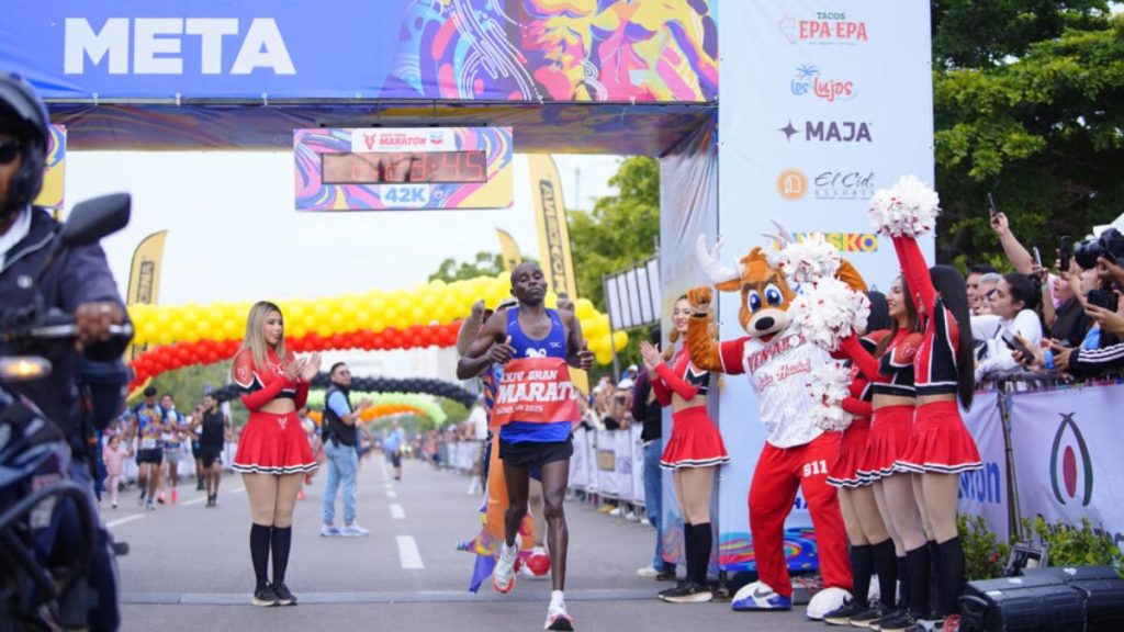 GANADORES MARATÓN MAZATLÁN 2025 VARONIL