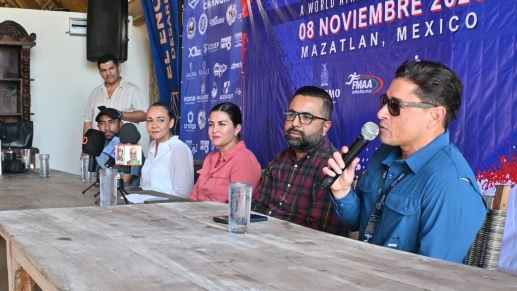 JUAN LUIS BARRIOS URBANIANOS