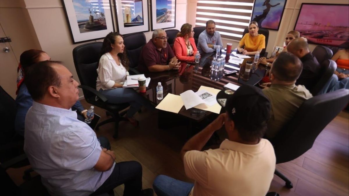 LOCATAROS DESORDEN VIAL JUÁREZ