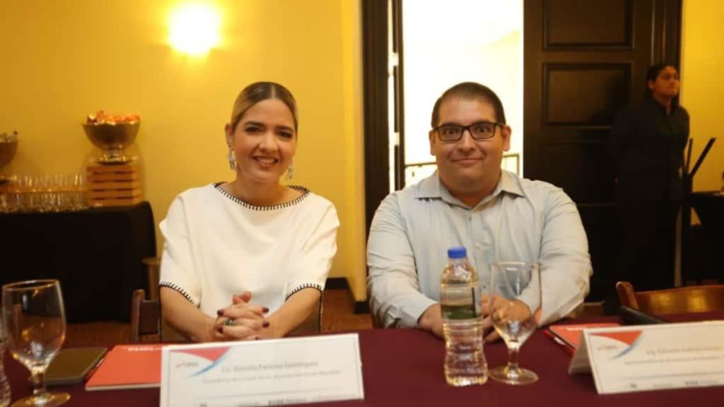 MAZATLÁN CONECTIVIDAD AÉREA