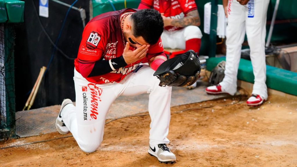 VENADOS BLANQUEADO ÁGUILAS