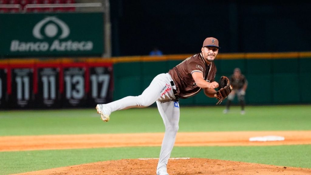 MAZATLÁN QUEDA CORTO TUCSON