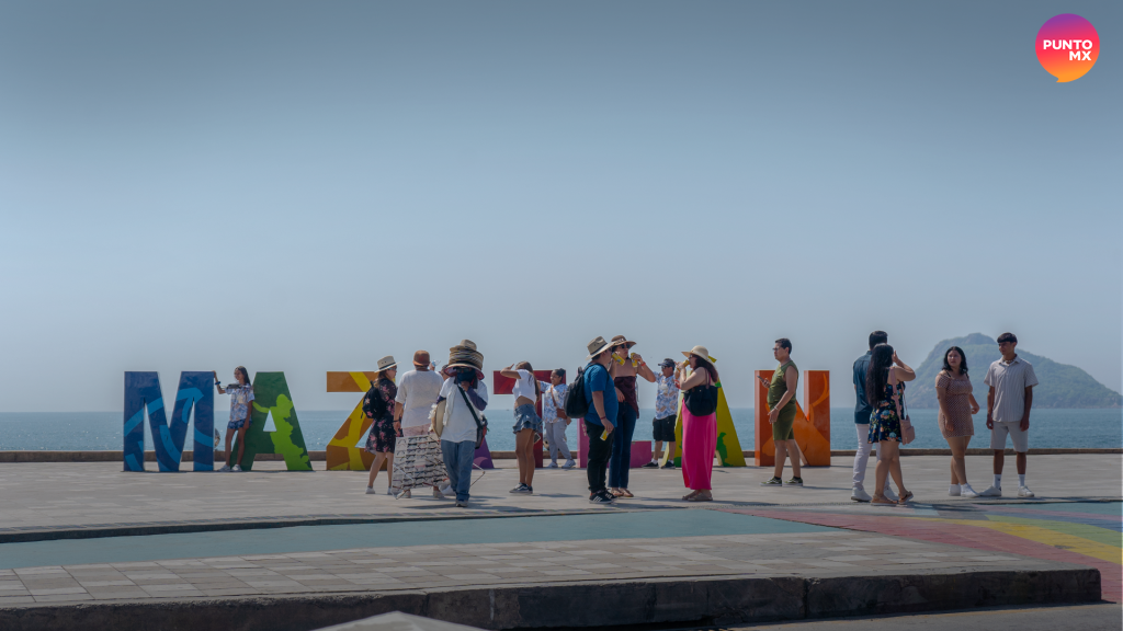 FESTEJO AÑO NUEVO MAZATLÁN