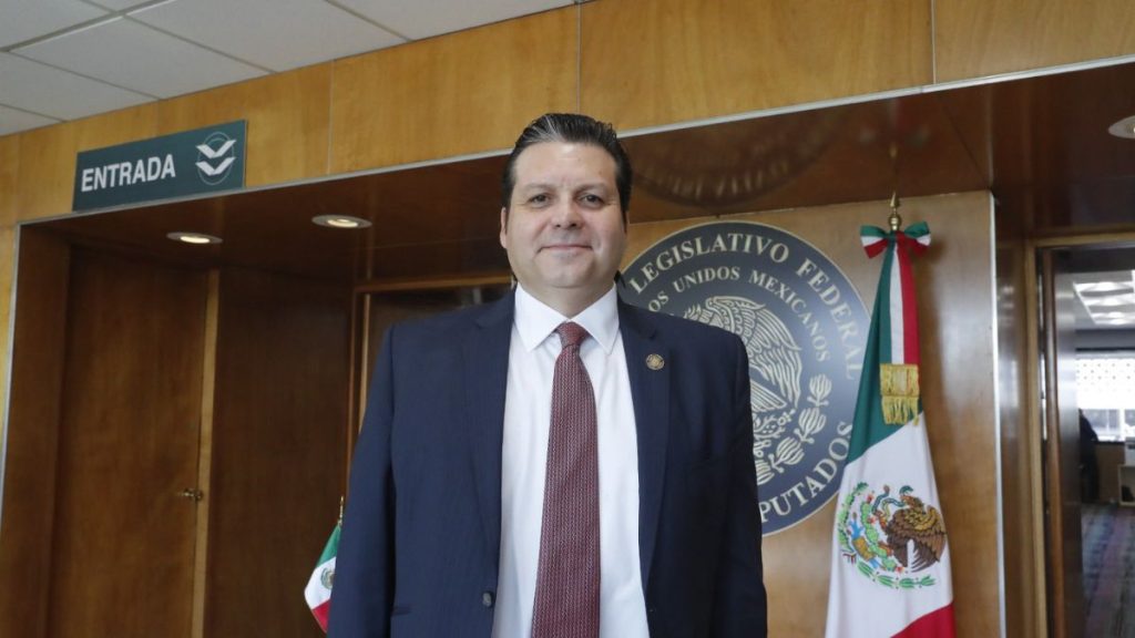 MARIO ZAMORA CRECER FAMILIA