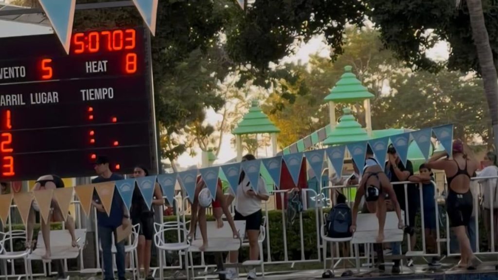 MAZATLÁN TERCER NATACIÓN ESTATAL