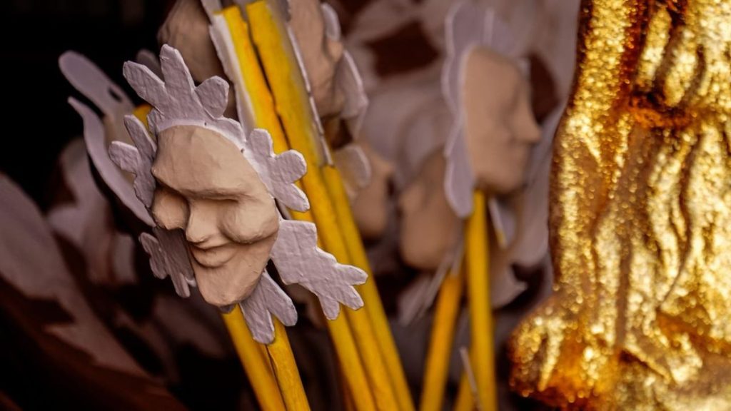 MOMO TRAJE REINA CARNAVAL