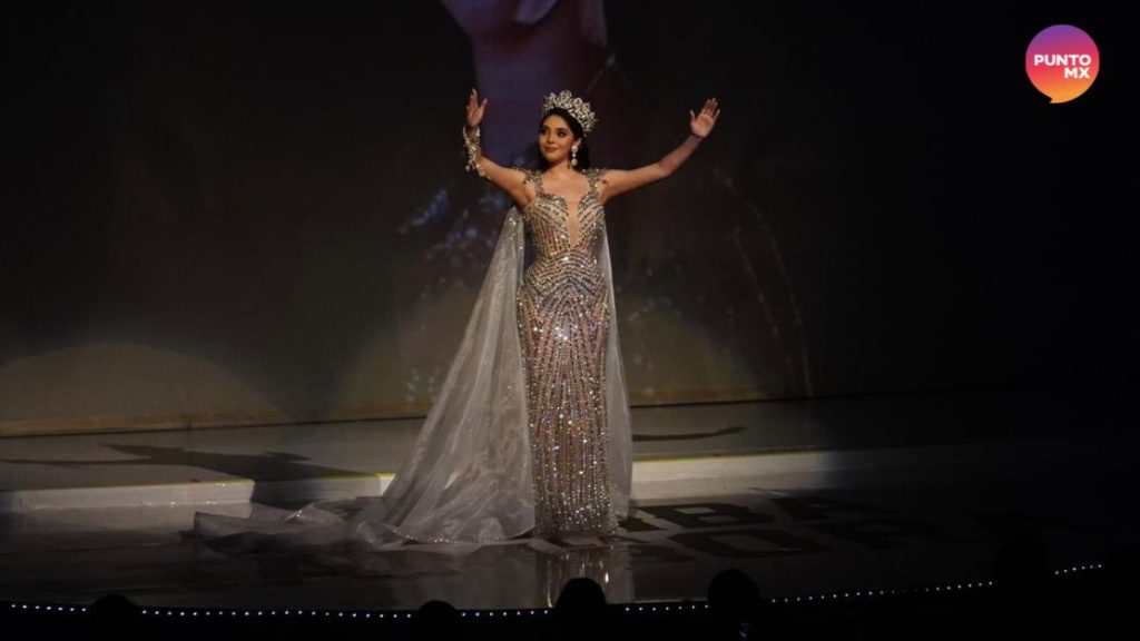 ANAHÍ MARIANA CARNAVAL