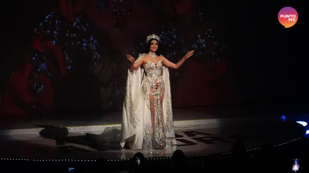 ANAHÍ MARIANA CARNAVAL