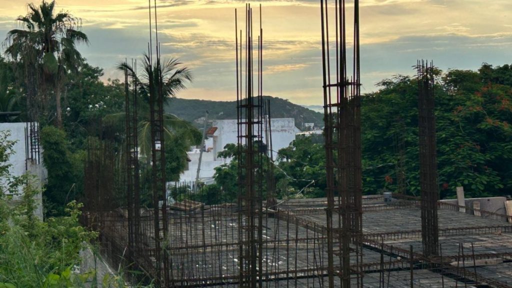 FRENA BOOM INMOBILIARIO MAZATLÁN