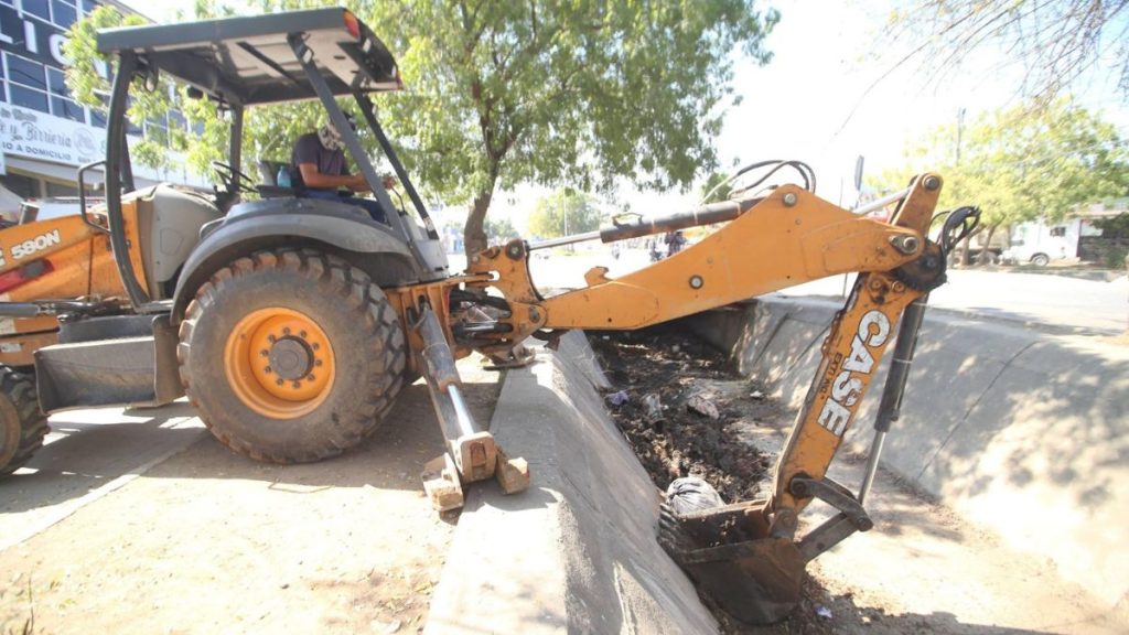 LIMPIEZA CANALES ESTRELLA PALACIOS