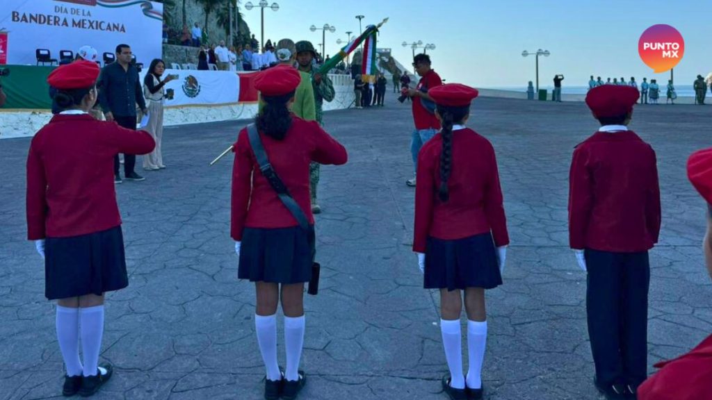 MAZATLÁN DÍA DE BANDERA