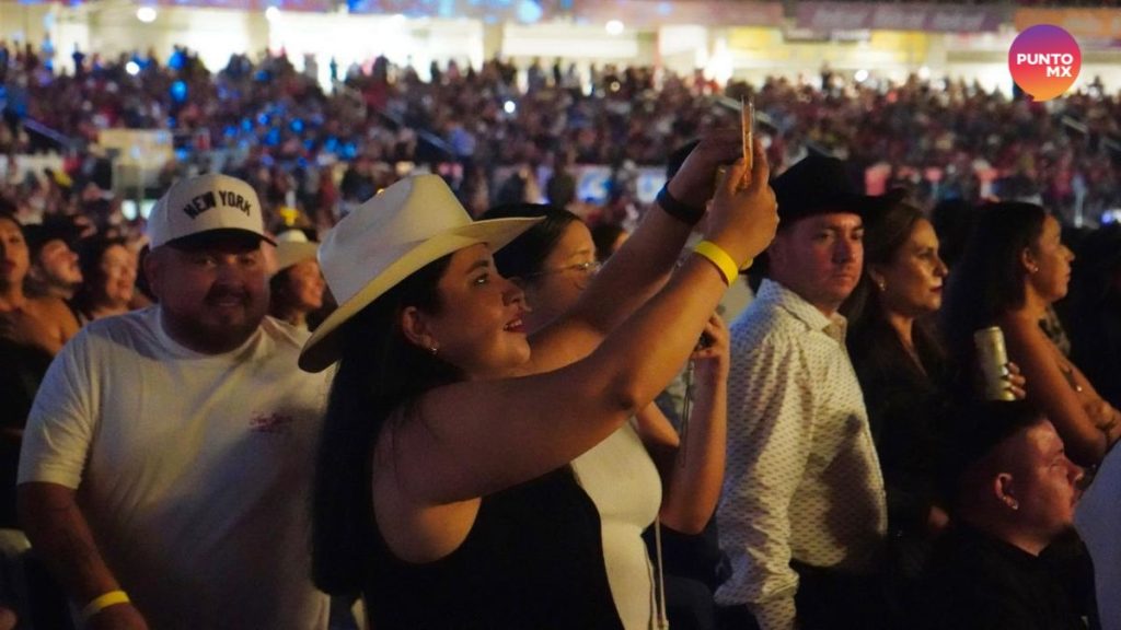 EDÉN MUÑOZ LOCURA CARNAVALERA
