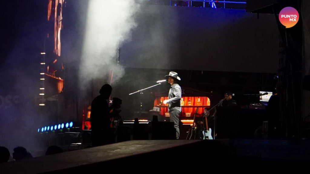 EDÉN MUÑOZ LOCURA CARNAVALERA