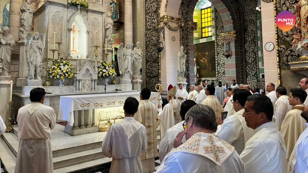 DOS NUEVOS SACERDOTES MAZATLÁN