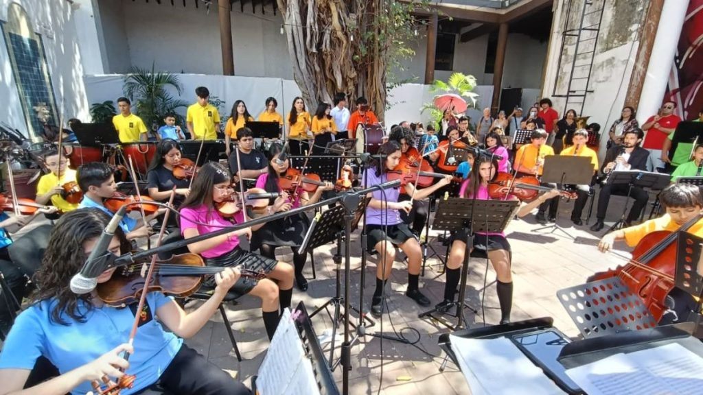 CURSO DE DIRECCIÓN ORQUESTAL